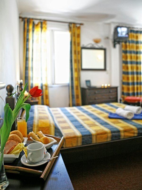 Galaxias Hotel 2*